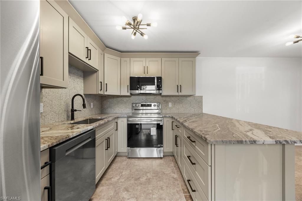 1569 Park Meadows Dr, Unit 2, Fort Myers, FL 33907 Photo