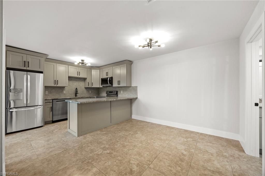 1569 Park Meadows Dr, Unit 2, Fort Myers, FL 33907 Photo