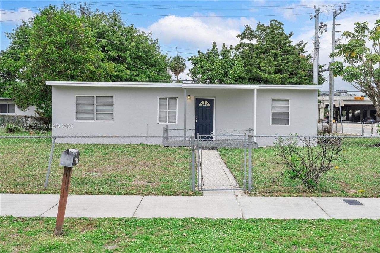 2201 NW 166th St, Miami Gardens, FL 33054 Photo