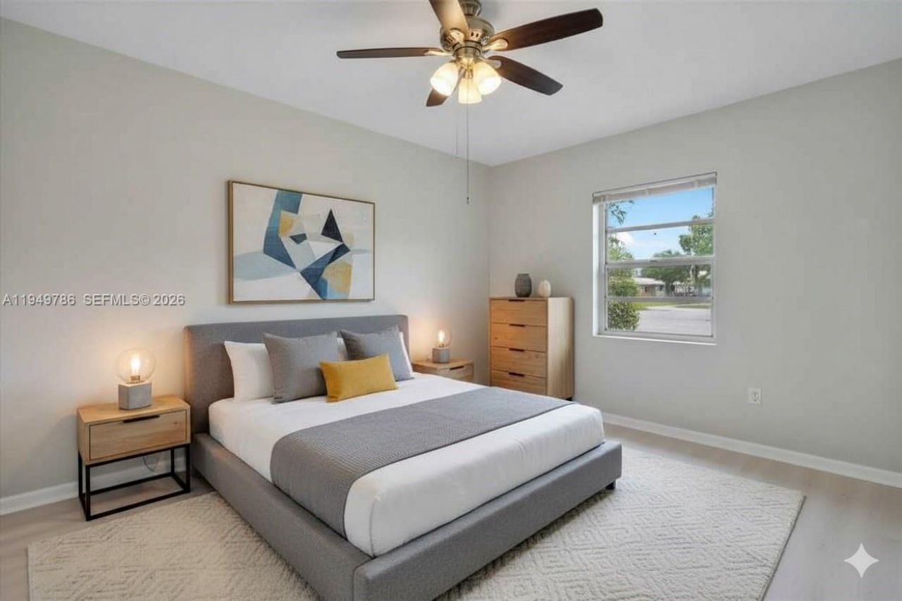 2201 NW 166th St, Miami Gardens, FL 33054 Photo