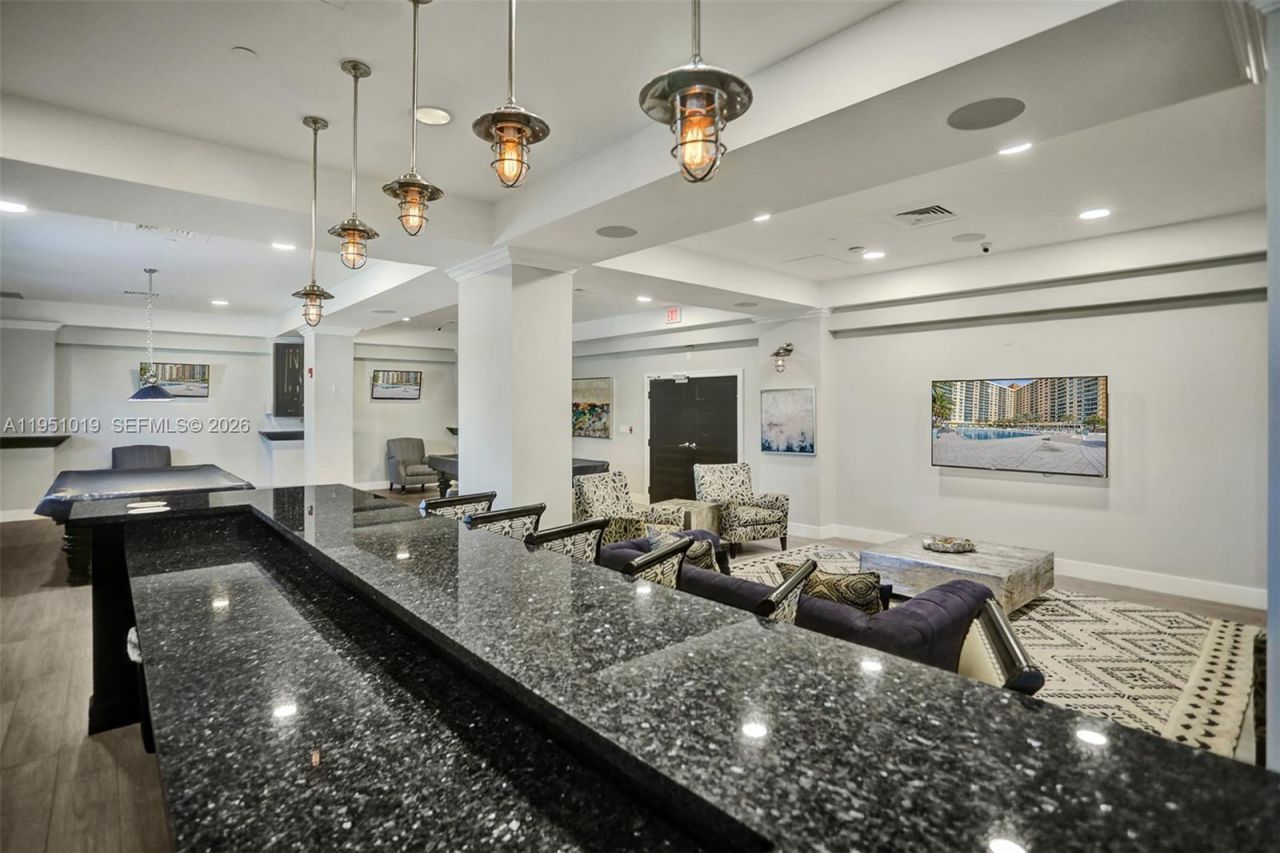 2501 S Ocean Dr, Unit 302, Hollywood, FL 33019 Photo