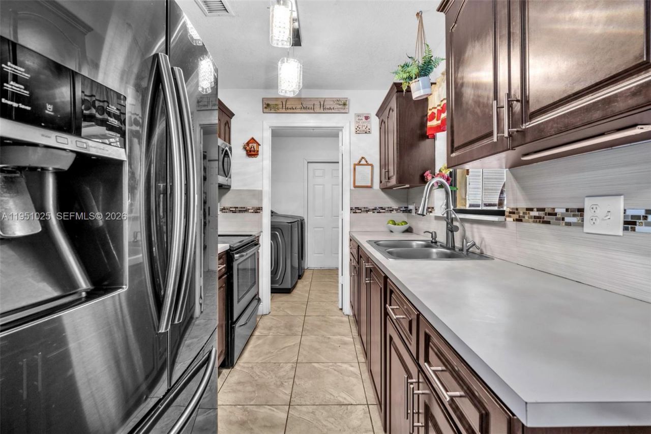 1765 SW 3rd Ct, Homestead, FL 33030 Photo