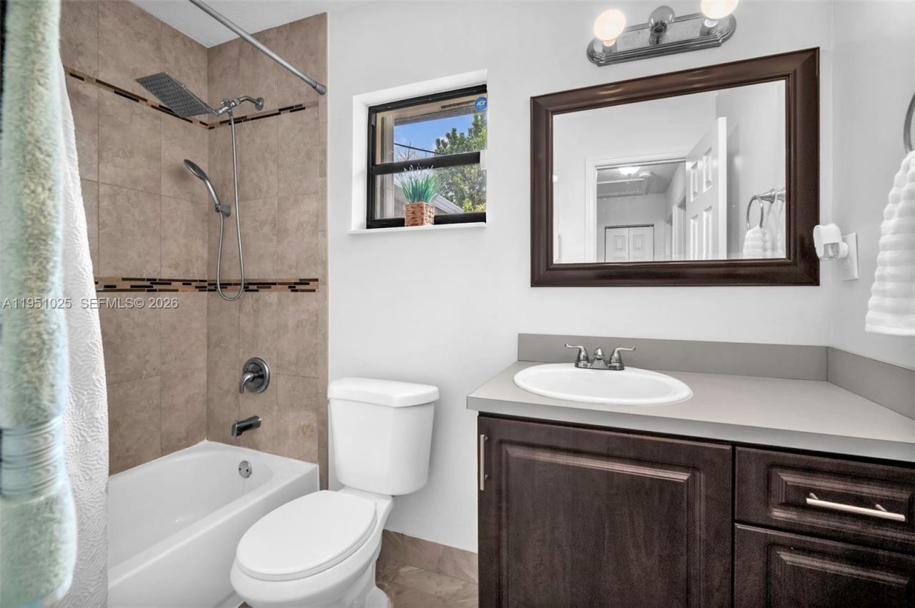 1765 SW 3rd Ct, Homestead, FL 33030 Photo