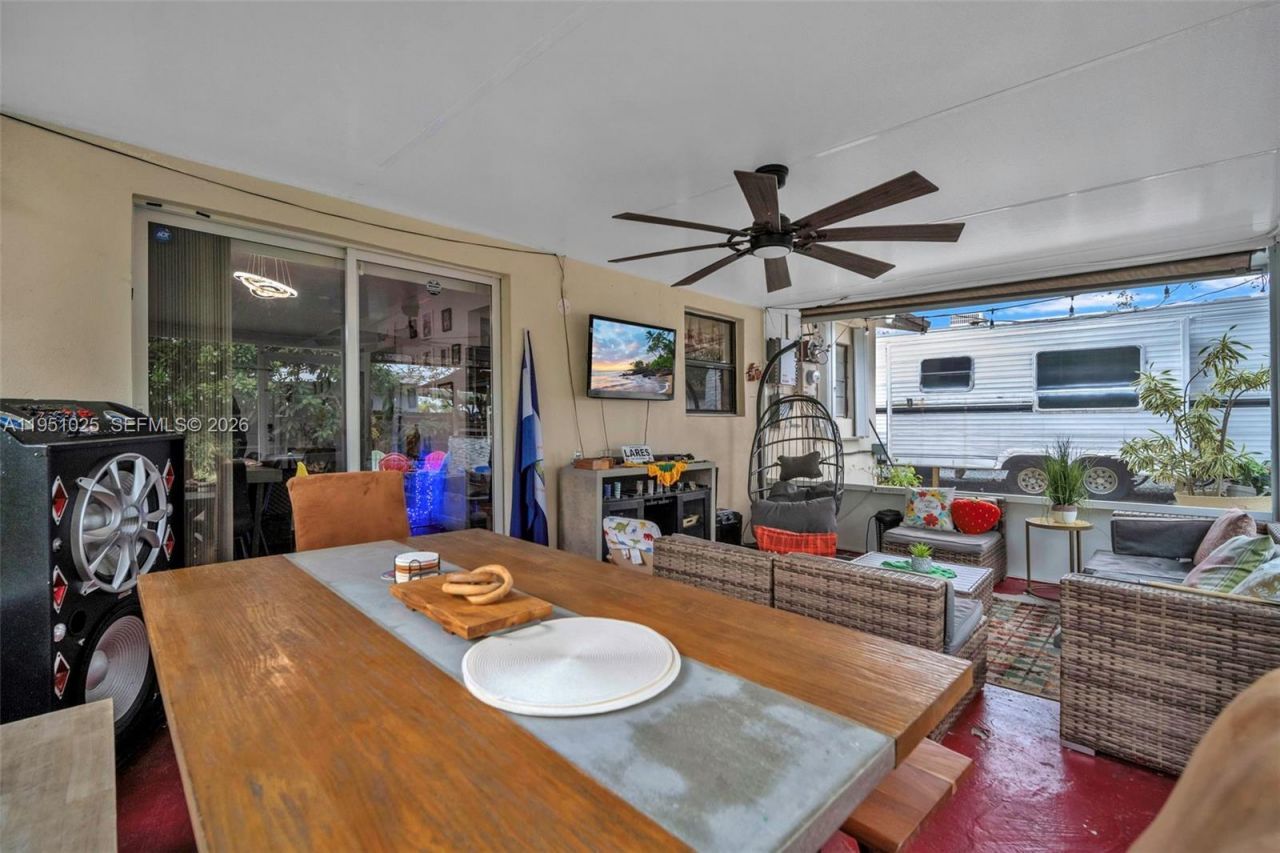 1765 SW 3rd Ct, Homestead, FL 33030 Photo