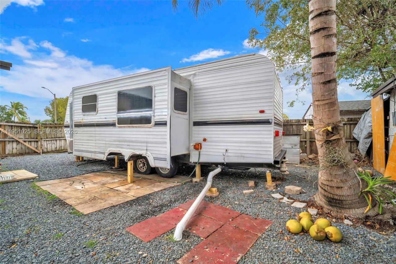 1765 SW 3rd Ct, Homestead, FL 33030 Photo