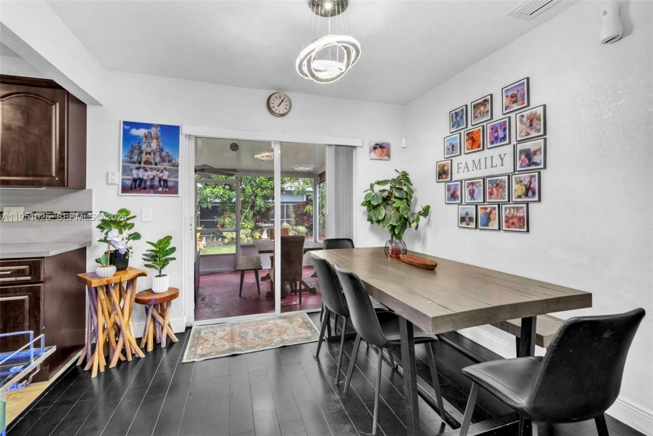 1765 SW 3rd Ct, Homestead, FL 33030 Photo