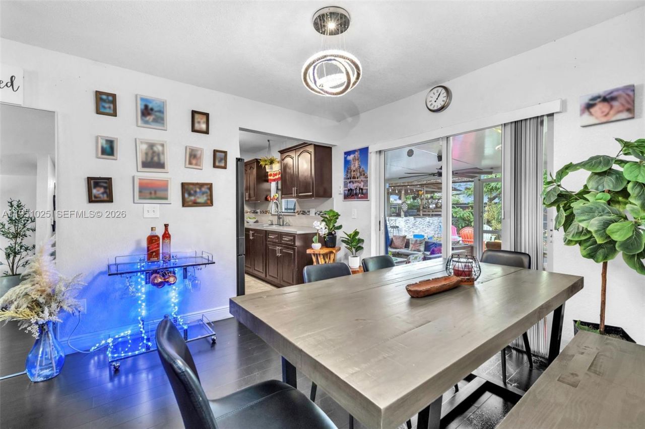 1765 SW 3rd Ct, Homestead, FL 33030 Photo