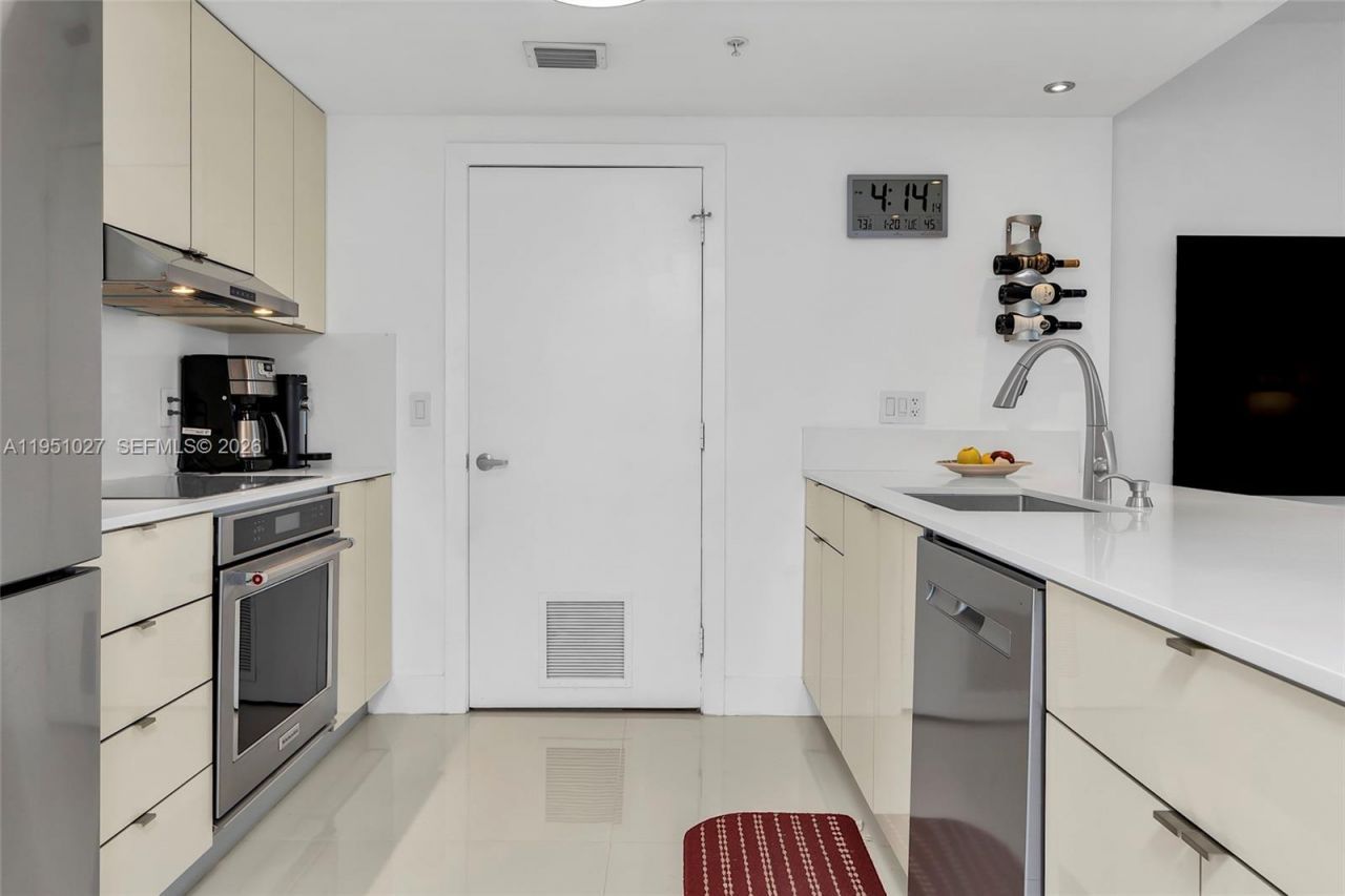 9055 SW 73rd Ct, Unit 1205, Miami, FL 33156 Photo