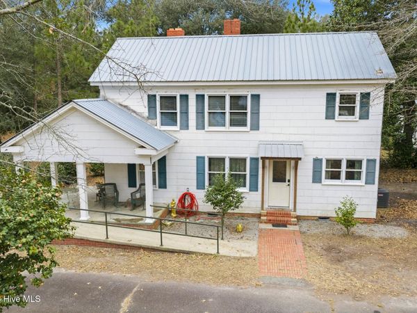138 W Moore Street, Candor, NC 27229