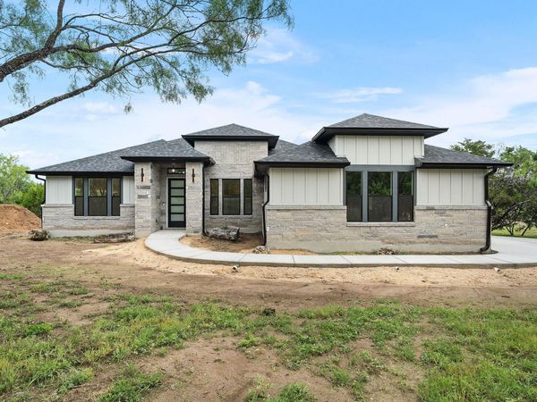103 Westcreek DR, Liberty Hill, TX 78605