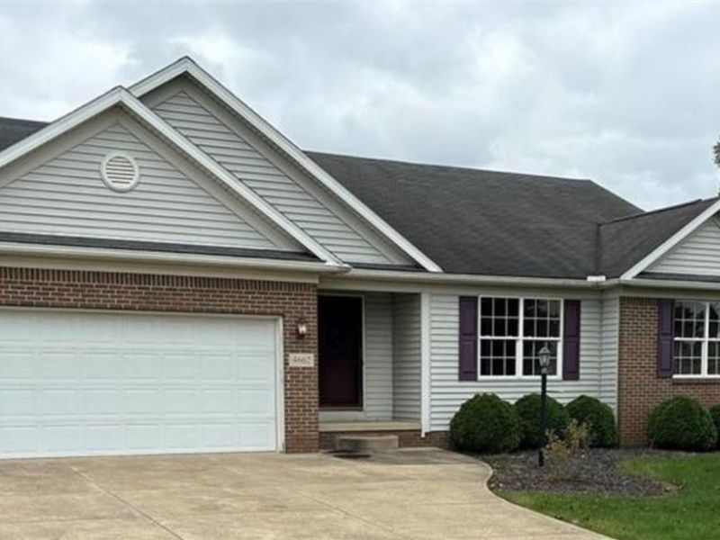 4662 Helmsworth Drive NE, Canton, OH 44714 Photo 1