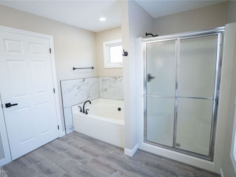 4662 Helmsworth Drive NE, Canton, OH 44714 Photo 27