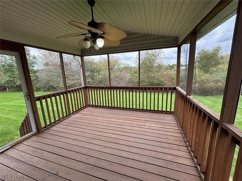 4662 Helmsworth Drive NE, Canton, OH 44714 Photo 8