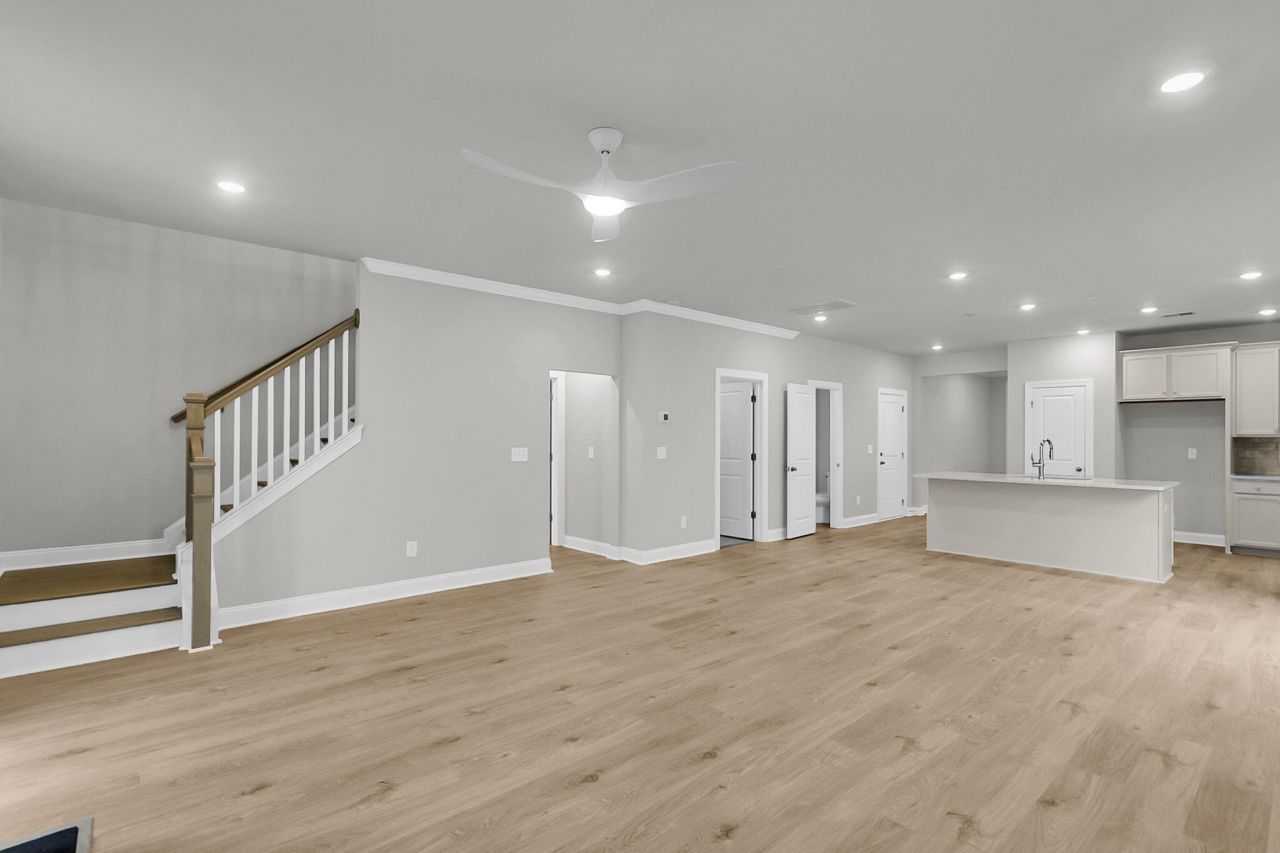 789 Maynard Lane Photo 16