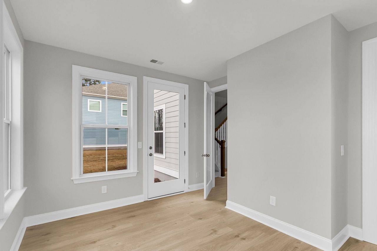 789 Maynard Lane Photo 20