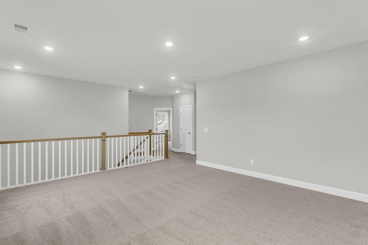 789 Maynard Lane Photo 32
