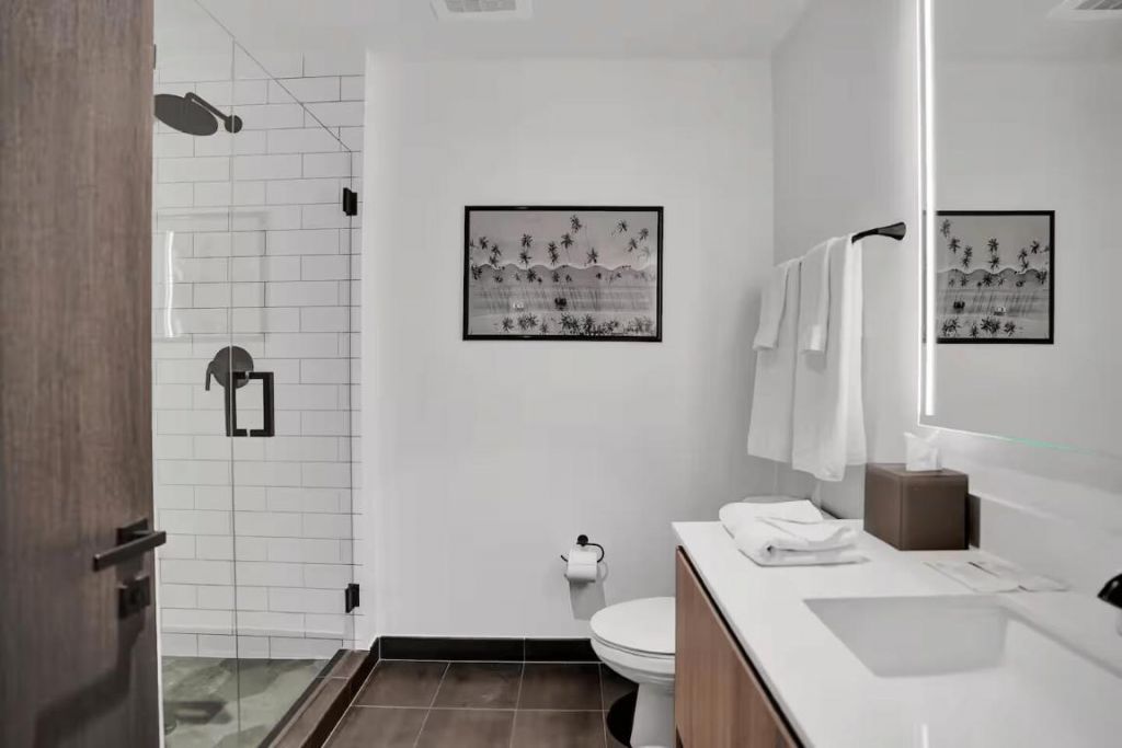 398 NE 5th Street, Unit 2403, Miami, FL 33132 Photo