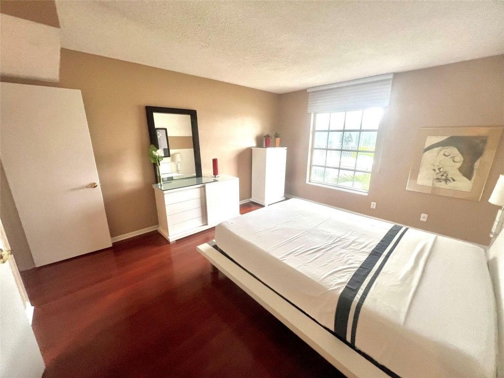 2211 NE 67th Street, Unit 1128, Fort Lauderdale, FL 33308 Photo