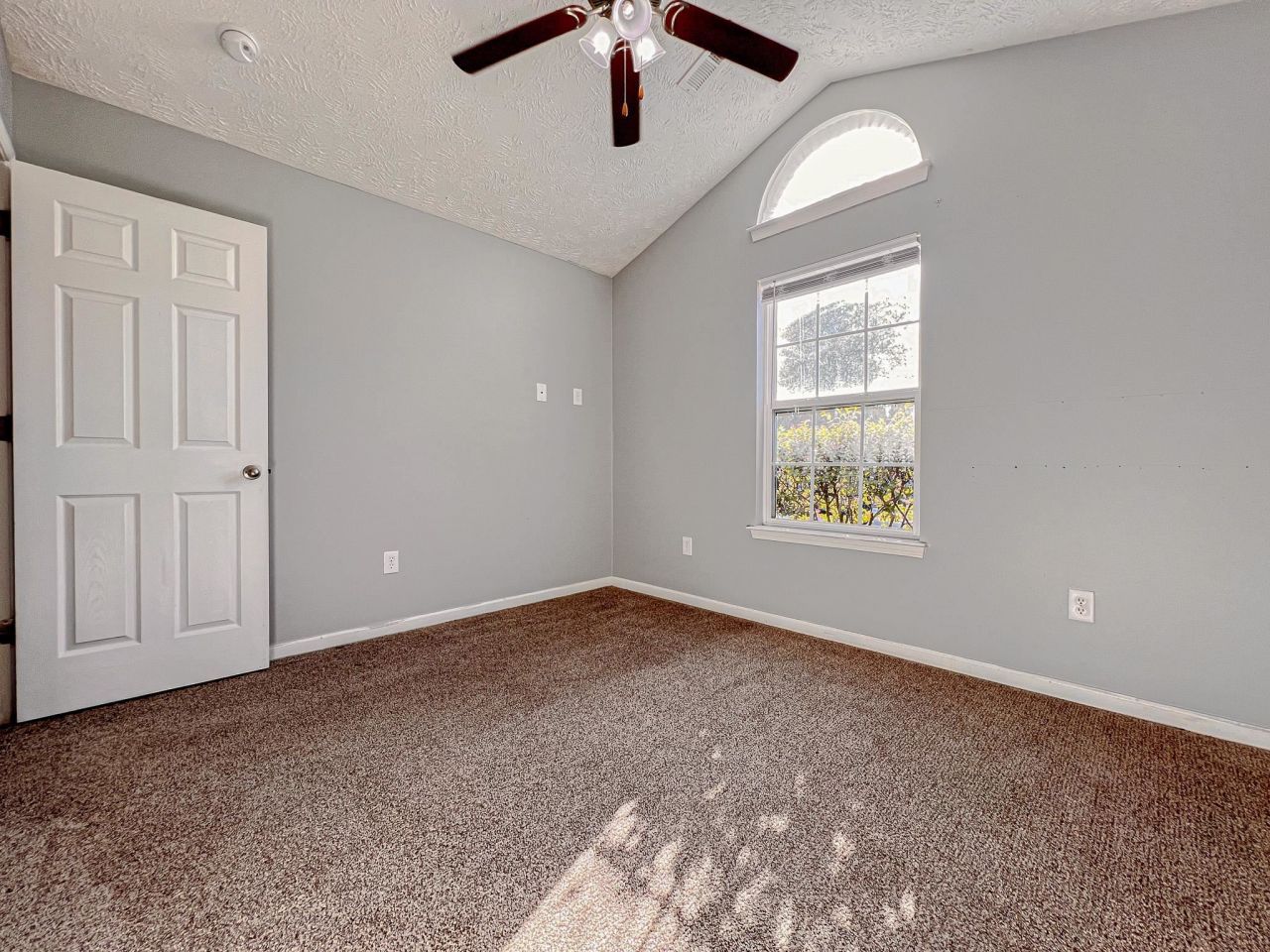 172 River Reach Dr. Photo 17