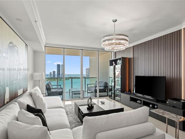 3330 NE 190th St, Unit 2111, Aventura, FL 33180