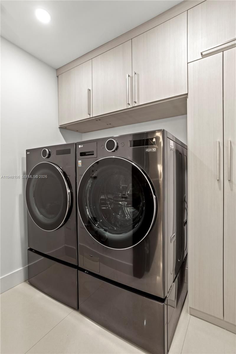 3330 NE 190th St, Unit 2111, Aventura, FL 33180 Photo