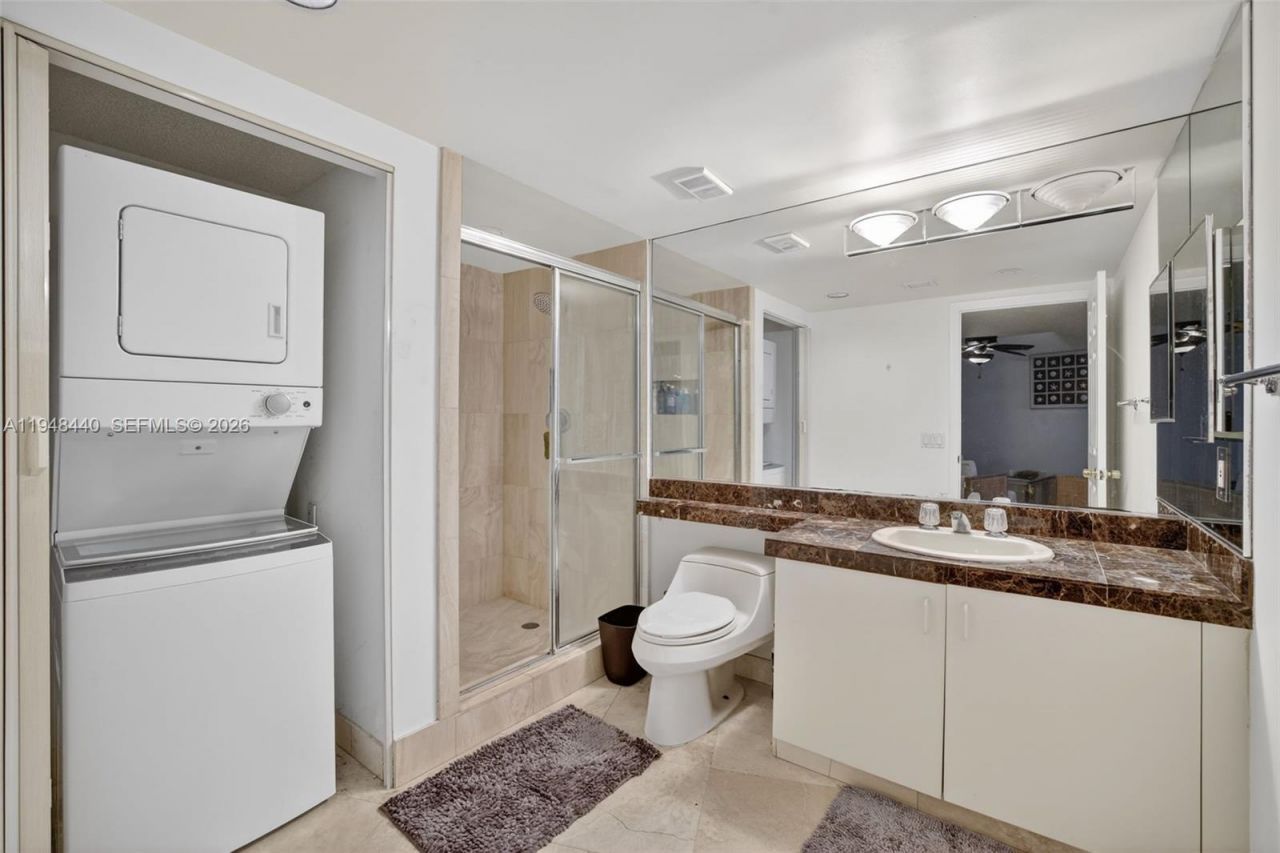 1000 Island Blvd , Unit 2105, Aventura, FL 33160 Photo