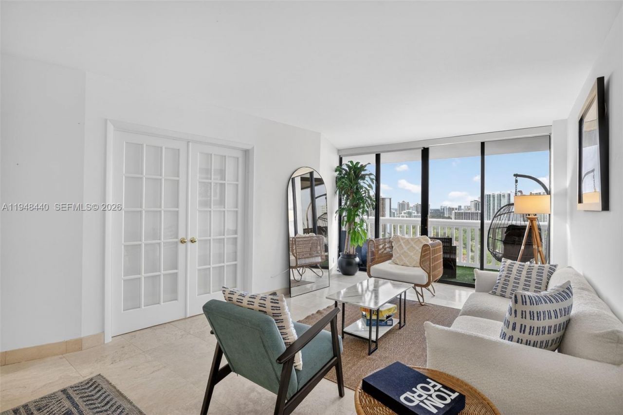 1000 Island Blvd , Unit 2105, Aventura, FL 33160 Photo