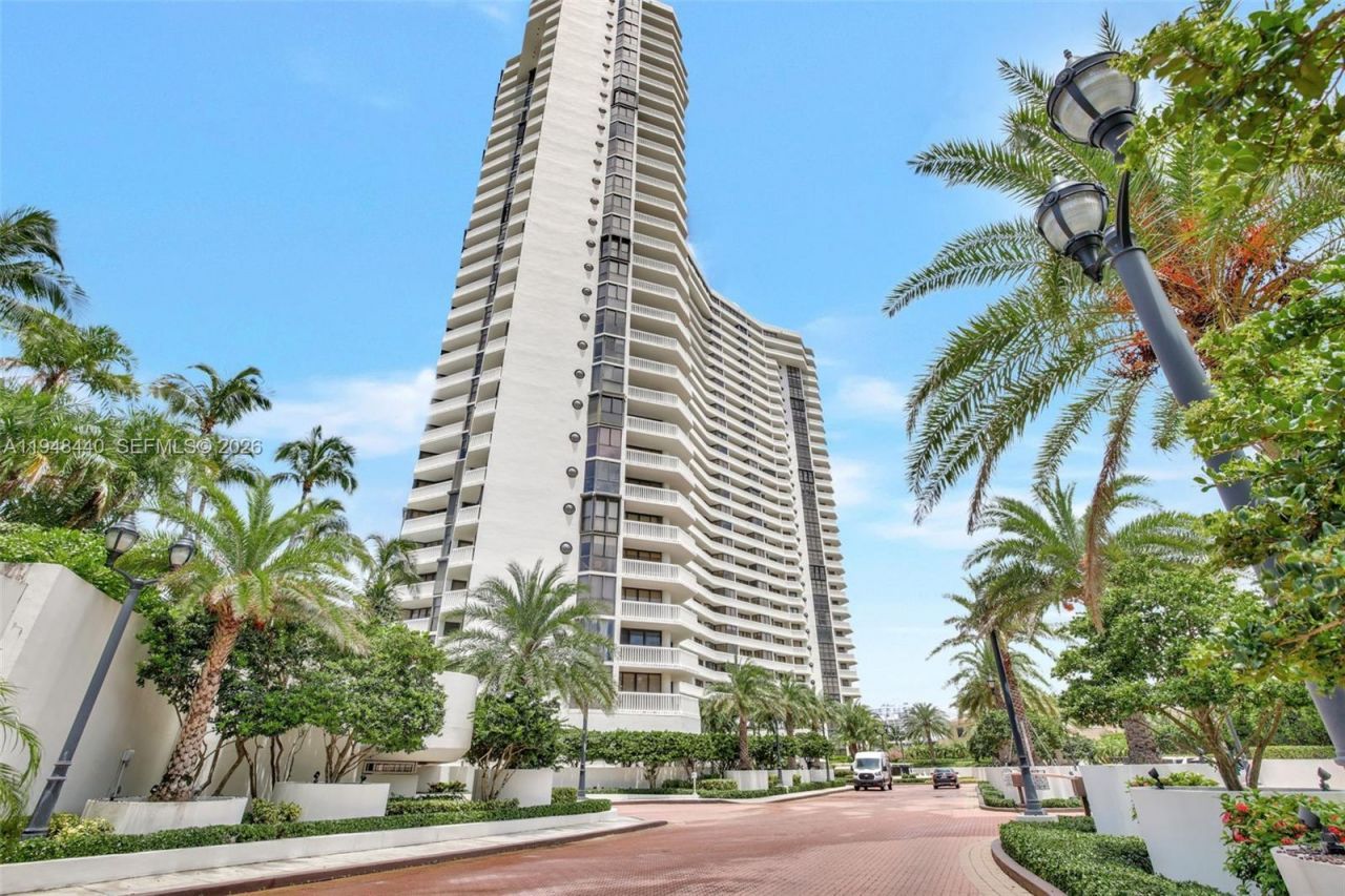1000 Island Blvd , Unit 2105, Aventura, FL 33160 Photo