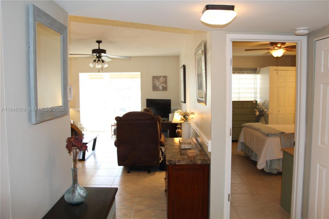 5620 SW 3rd Pl, Unit 114, Margate, FL 33068 Photo