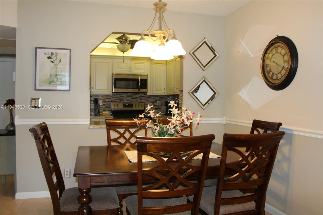 5620 SW 3rd Pl, Unit 114, Margate, FL 33068 Photo