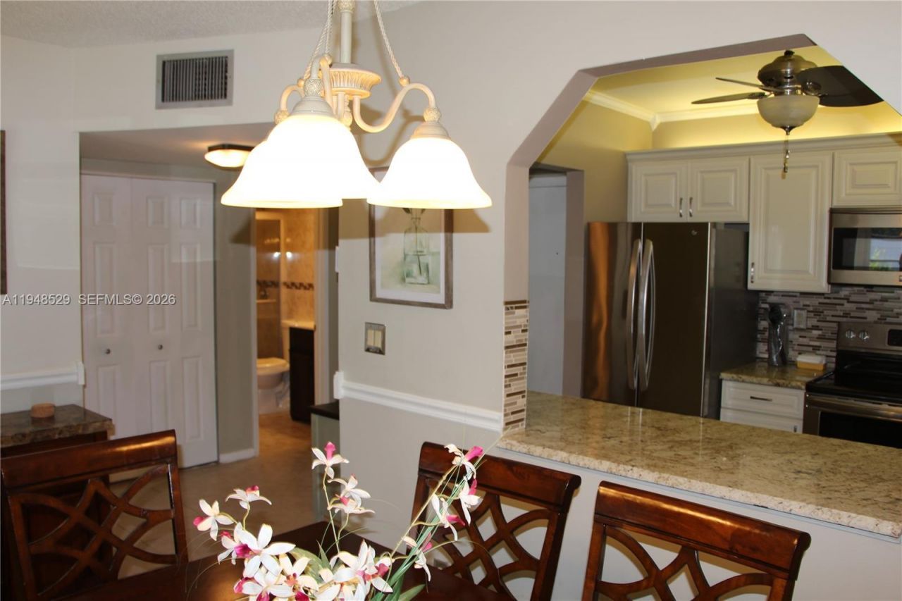 5620 SW 3rd Pl, Unit 114, Margate, FL 33068 Photo