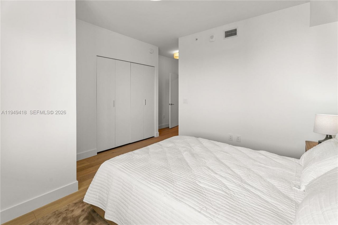 700 NE 24th St, Unit 2602, Miami, FL 33137 Photo