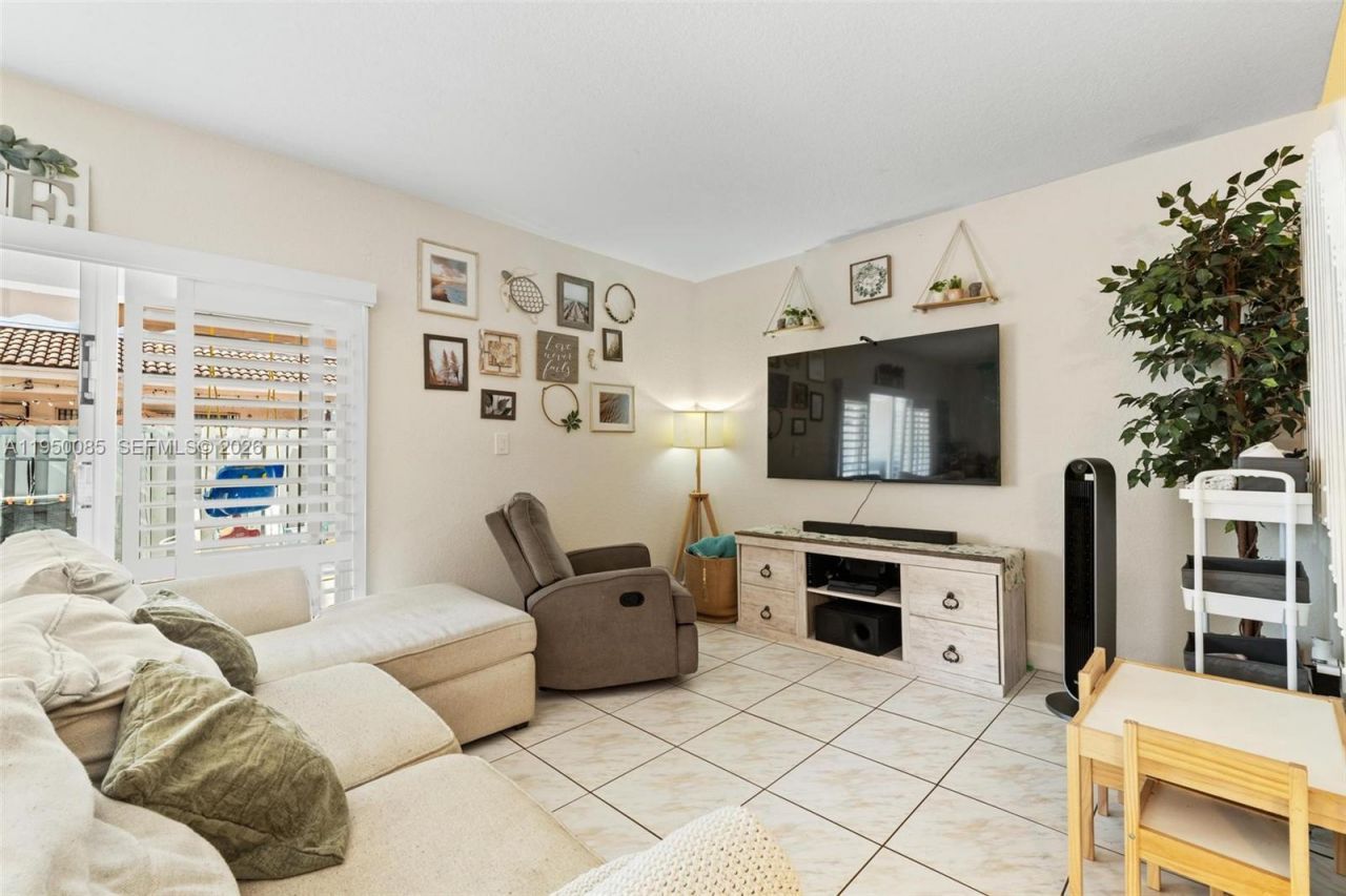 4826 NW 116th Ave, Doral, FL 33178 Photo