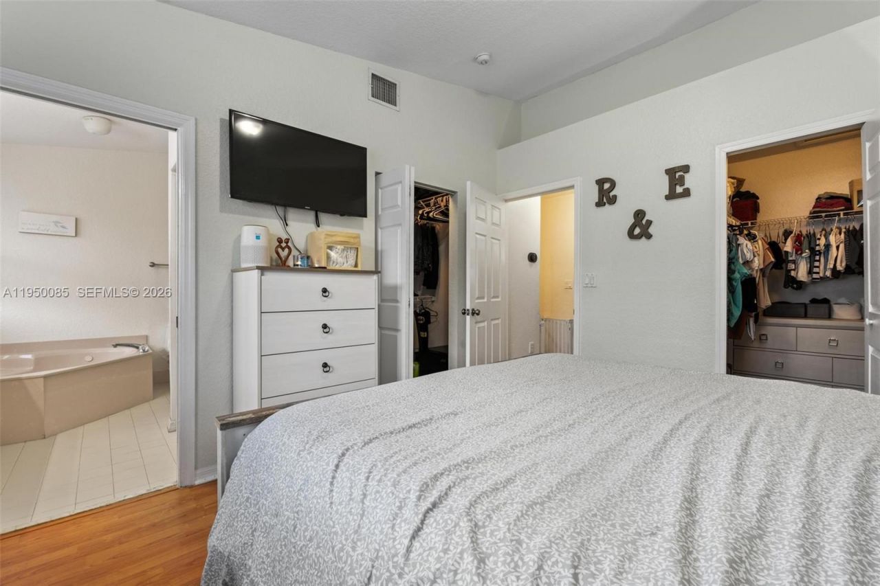 4826 NW 116th Ave, Doral, FL 33178 Photo