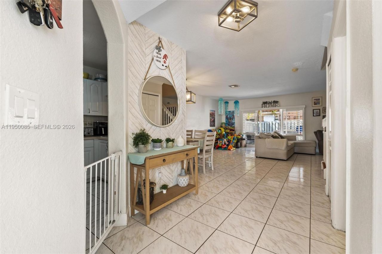 4826 NW 116th Ave, Doral, FL 33178 Photo