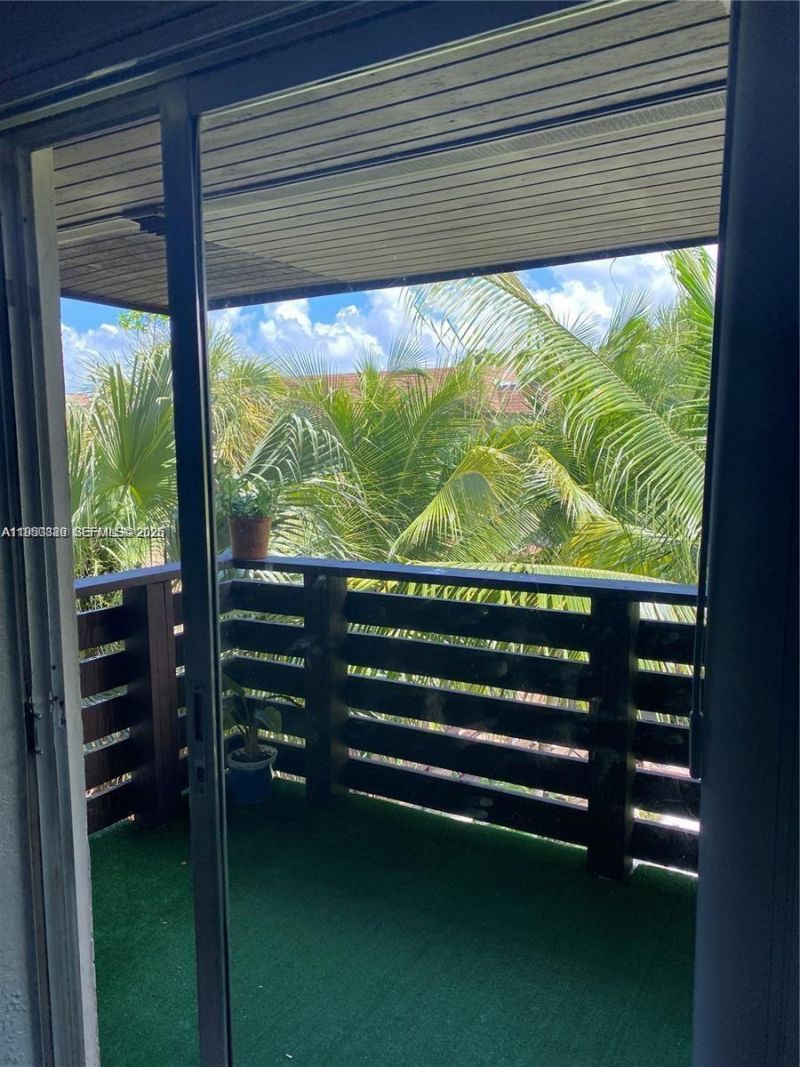 7477 SW 82nd St, Unit C309, Miami, FL 33143 Photo