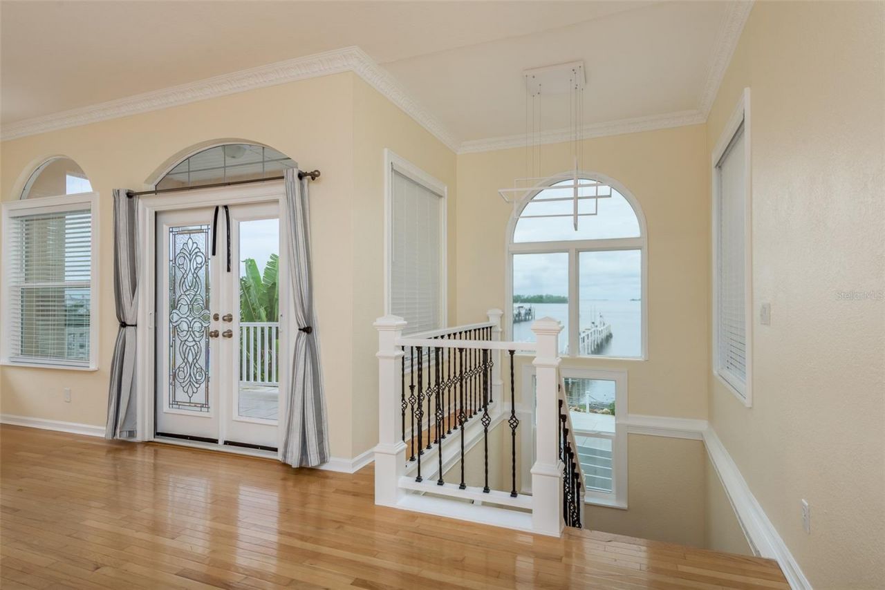 302 Shore Drive, Palm Harbor, FL 34683 Photo