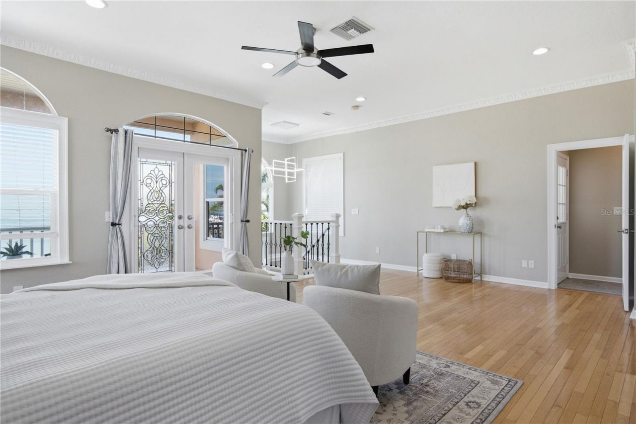 302 Shore Drive, Palm Harbor, FL 34683 Photo