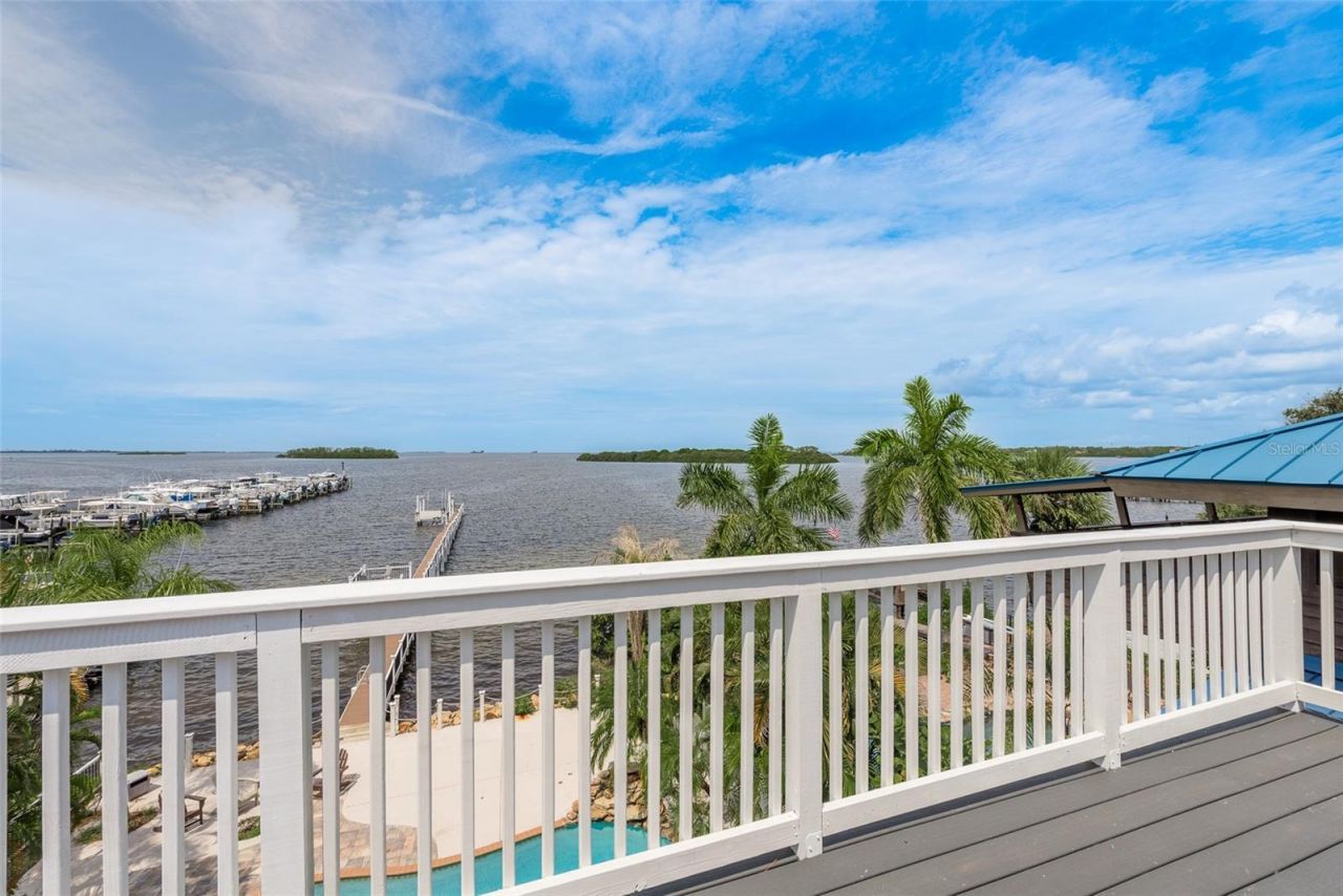 302 Shore Drive, Palm Harbor, FL 34683 Photo