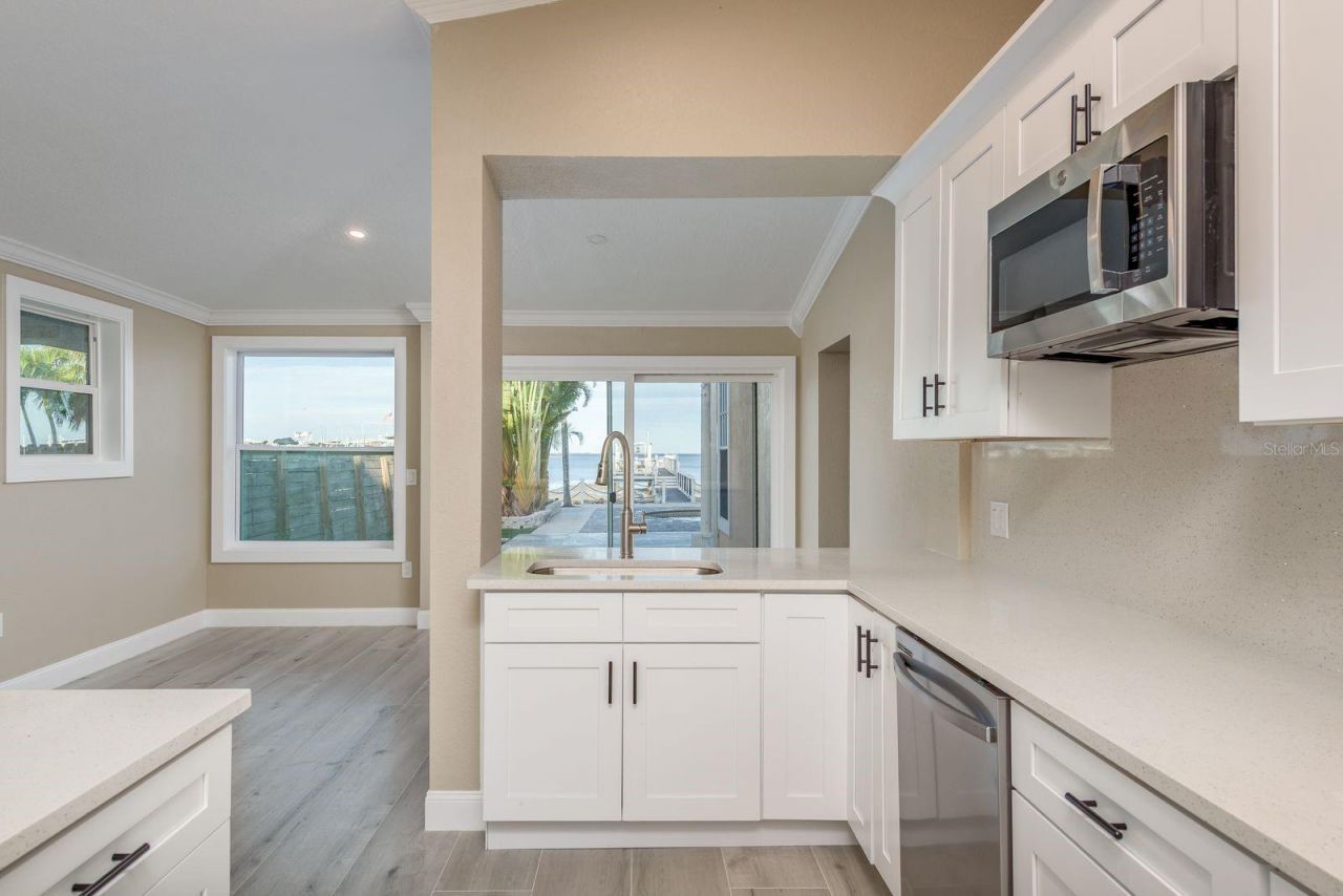 302 Shore Drive, Palm Harbor, FL 34683 Photo