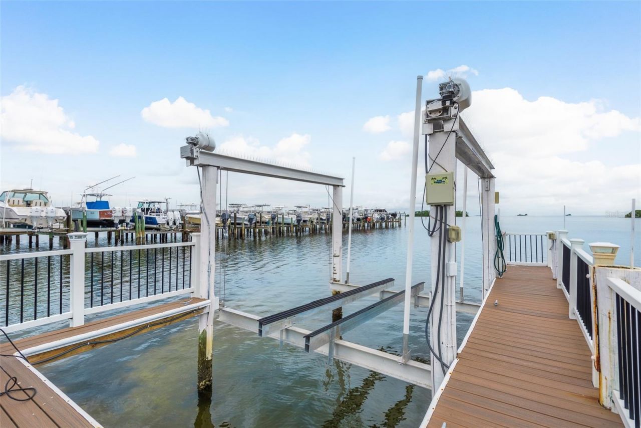 302 Shore Drive, Palm Harbor, FL 34683 Photo