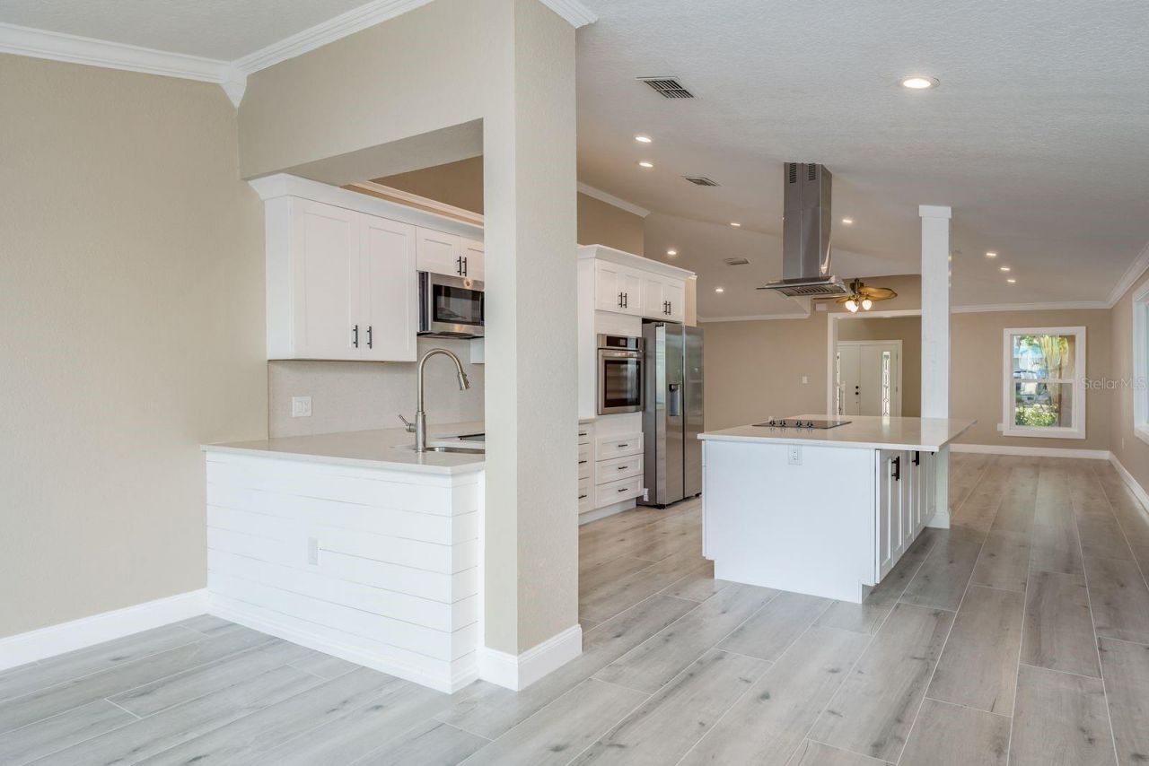 302 Shore Drive, Palm Harbor, FL 34683 Photo