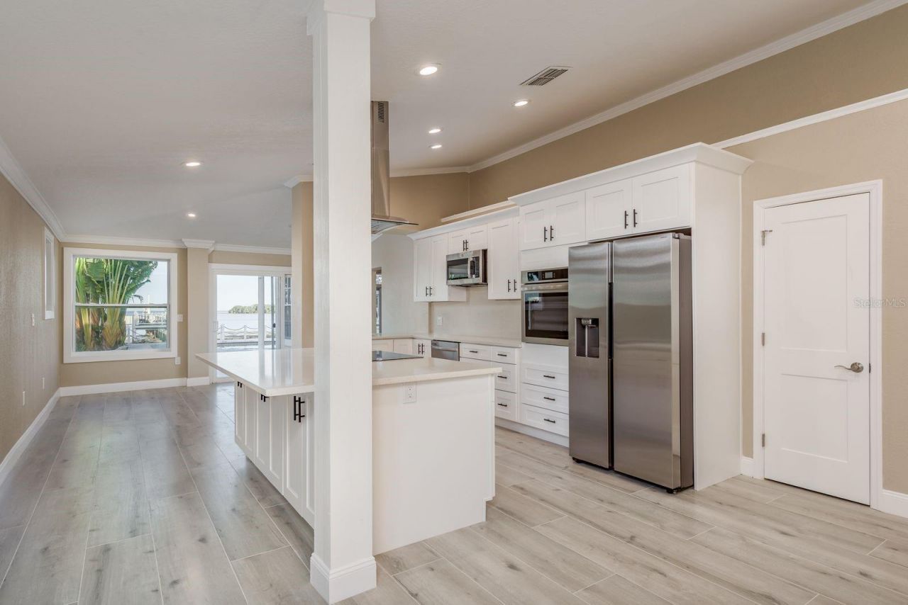 302 Shore Drive, Palm Harbor, FL 34683 Photo