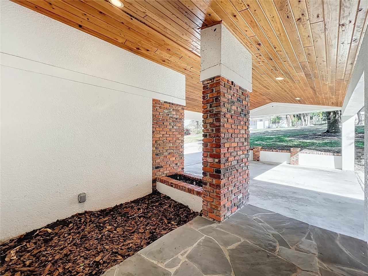 2400 Topping Place, Eustis, FL 32726 Photo