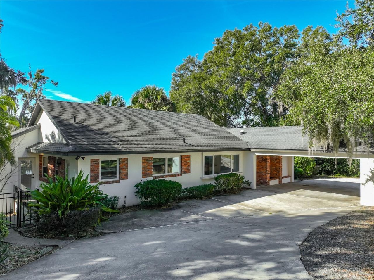 2400 Topping Place, Eustis, FL 32726 Photo