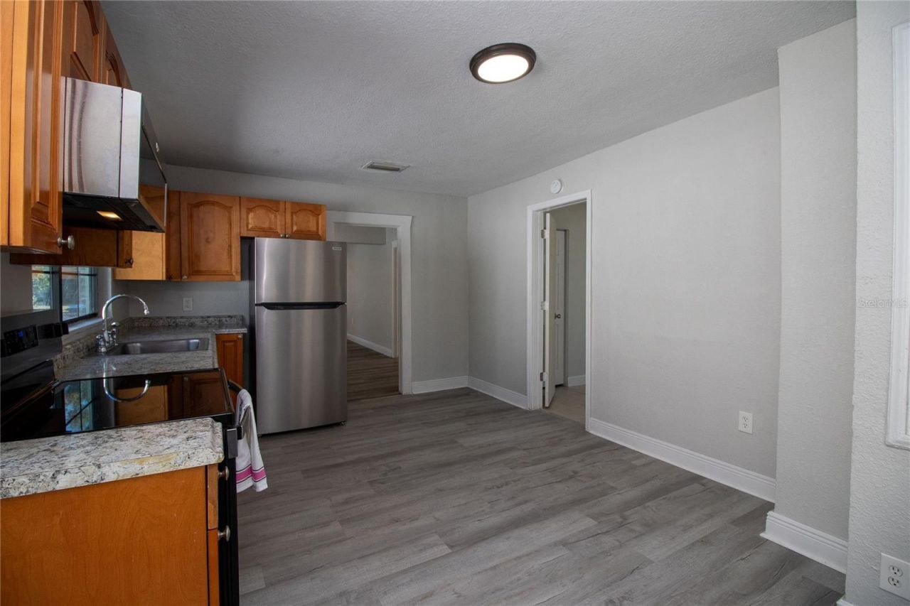 2425 Auburn Street S, Saint Petersburg, FL 33712 Photo