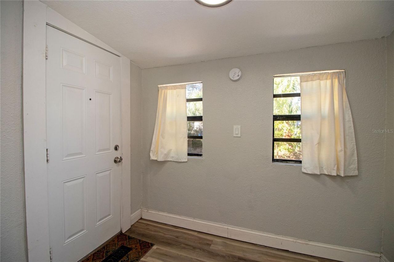 2425 Auburn Street S, Saint Petersburg, FL 33712 Photo