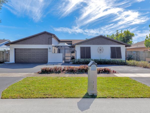 3880 NW 2nd Court, Deerfield Beach, FL 33442