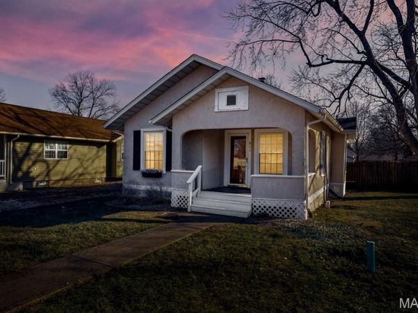 811 Adams Street, Gillespie, IL 62033