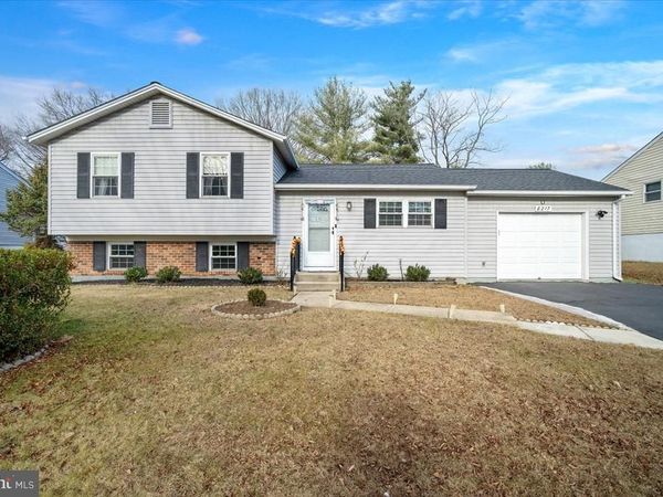 8217 MOUNTAIN LAUREL LANE , GAITHERSBURG, MD 20879